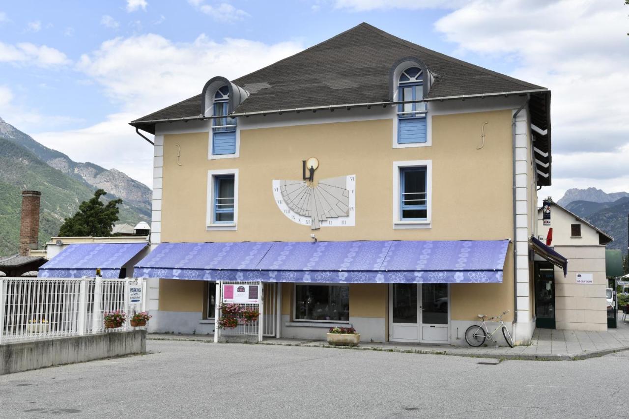 Hotel De La Gare Eygliers Exterior foto